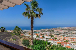 Ocean view, two bedroom apartment with heated pool in SunSet complex